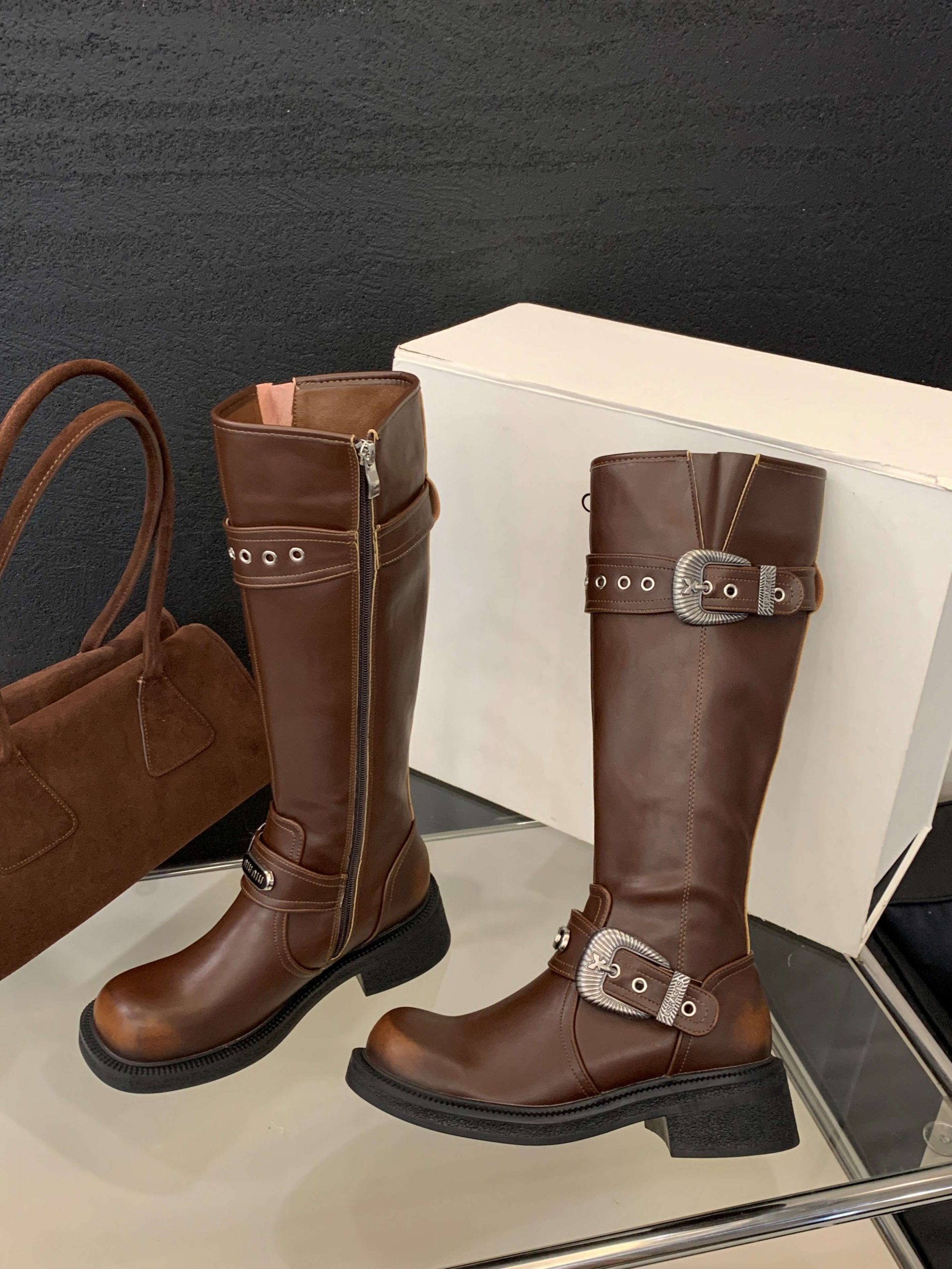 Zhuipin Retro Western Cowboy Boots 2024 New Autumn Winter High Top Chunky Heel Motorcycle Riding Boots - Image 4