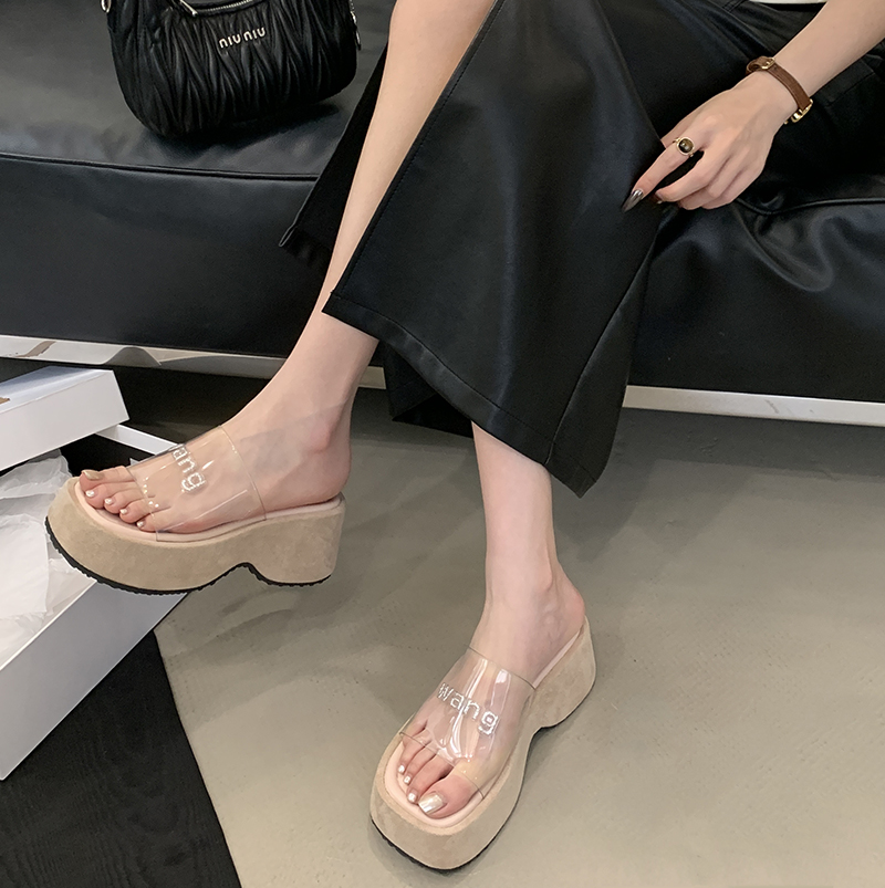 Zhuipin 2025 Summer New Transparent Height Increasing Open Toe Waterproof Platform Nude Thick Sole Rhinestone Slippers - Image 4